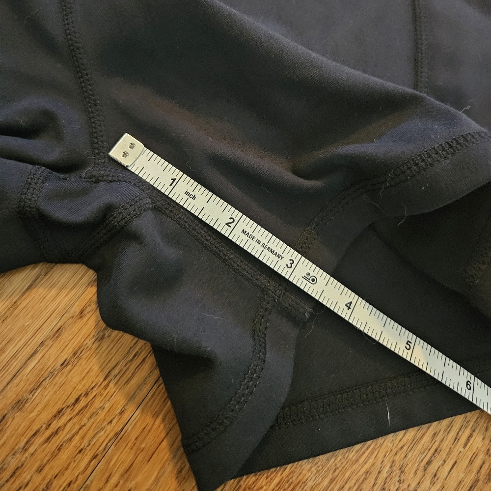 Senita Athletics Black Bike Shorts With Pockets - Picture 6 of 7
